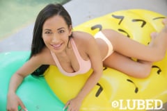 Amia Miley - Wet Pool Tease | Picture (2)