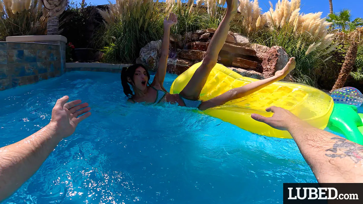 Laynee James - Dripping Temptation | Picture (8)