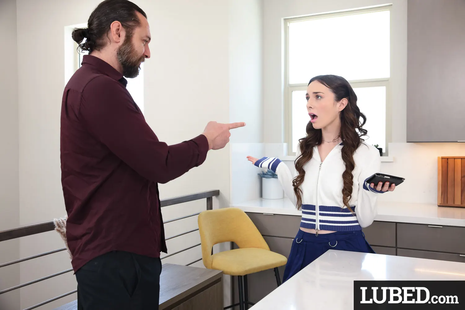 Tess Thompson - Soaked Swing | Picture (4)